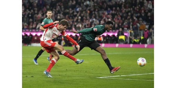 FC Bayern München Thomas Müller, en av representantene for tradisjonell fotball